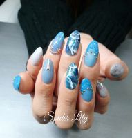 ブルーネイル