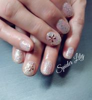 キラキラショートネイル